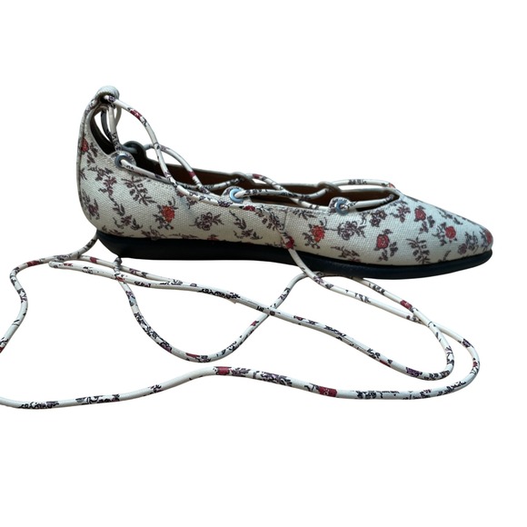 AEROSOLES Shoes - Aerosoles Aware Laura Ashley Floral Lace Up Ghillie Ballet Flats Cream Red 6.5
